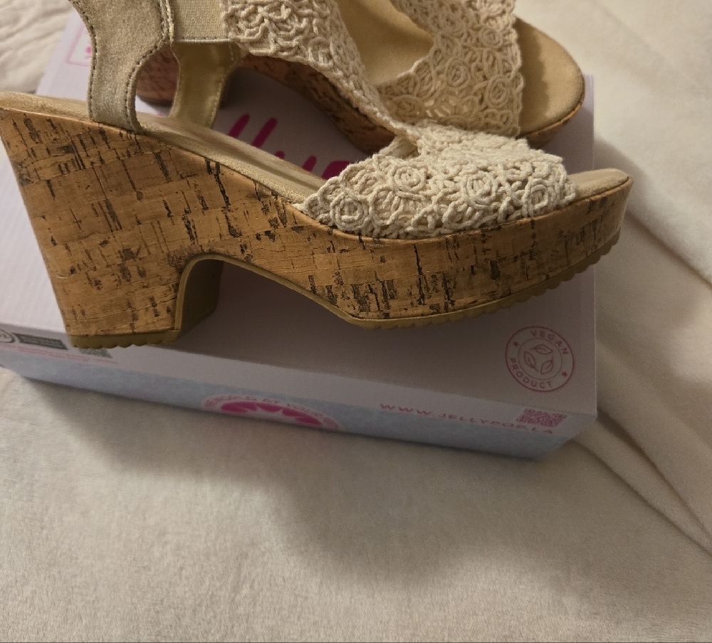 Jellypop Women's Floral Tan Sandals - Picture 2 of 3